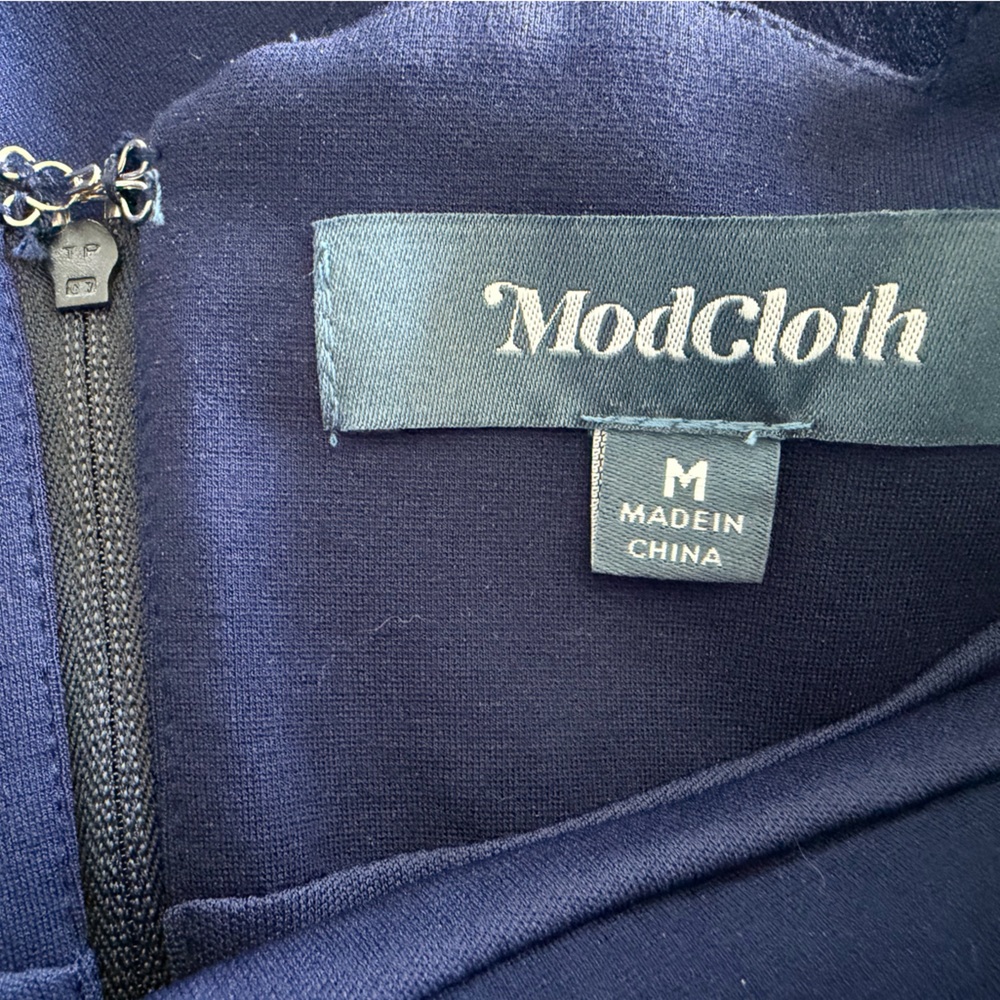 Modcloth Navy Blue Off-Shoulder Scalloped Dress Size Medium - Picture 9 of 9